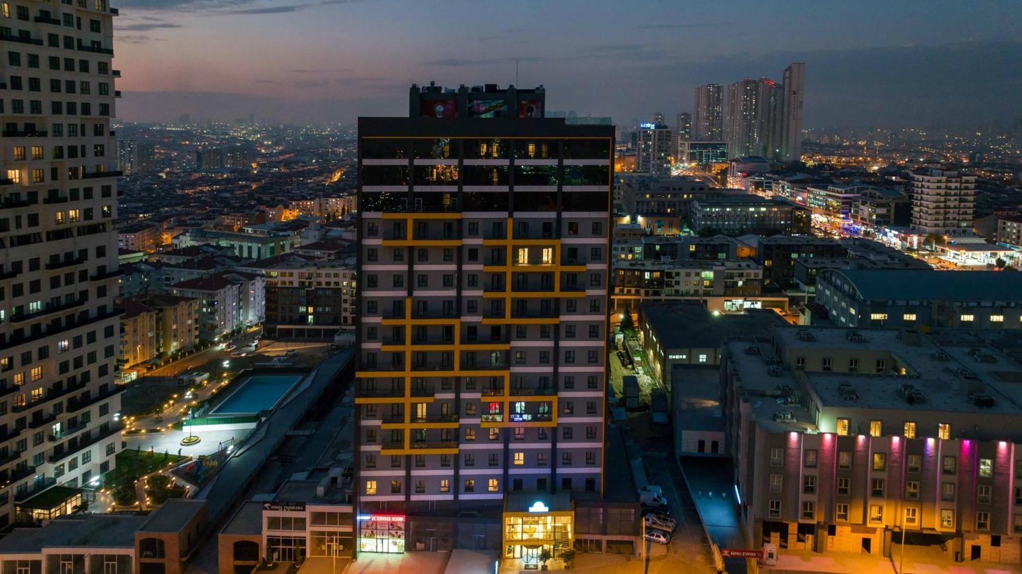 Days Inn & Suites By Wyndham Esenyurt Istanbul Exterior photo